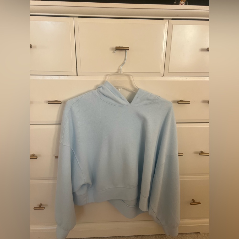 All in Motion baby blue cropped hoodie!